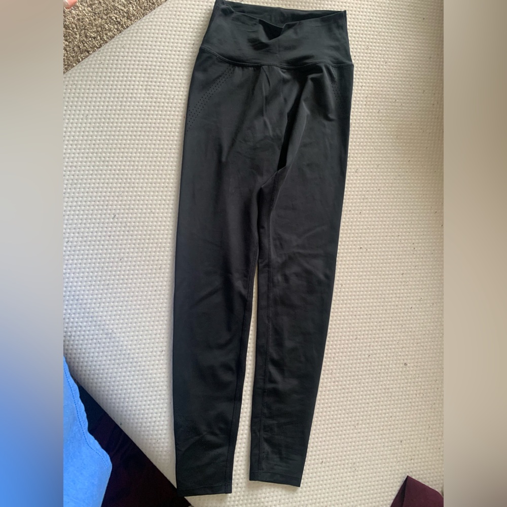 Buffbunny laser lit leggings